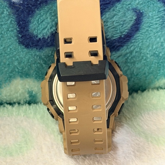 G-Shock Desert Tan and Black - Picture 3 of 6